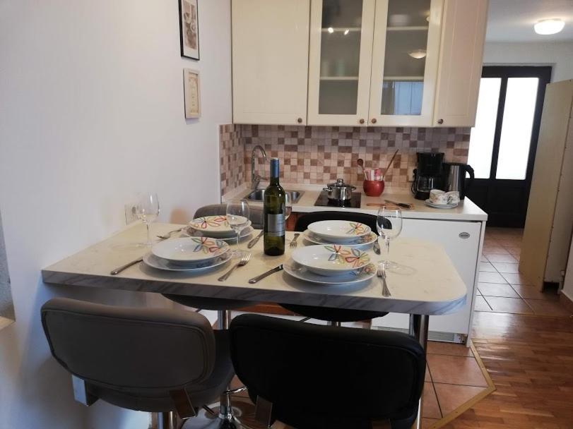 Studio Apartman Meli Apartment Porec Exterior photo