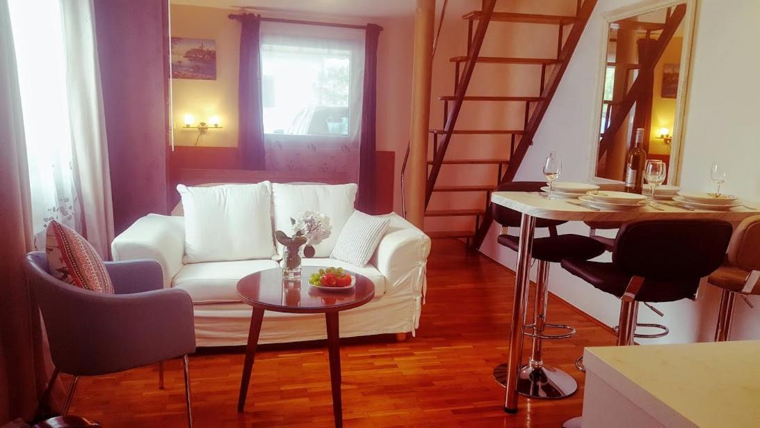 Studio Apartman Meli Apartment Porec Exterior photo